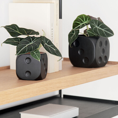 cachepot-dado-em-cimento-preto-10cm-12825-mart_01_PUMEDCA164.jpg