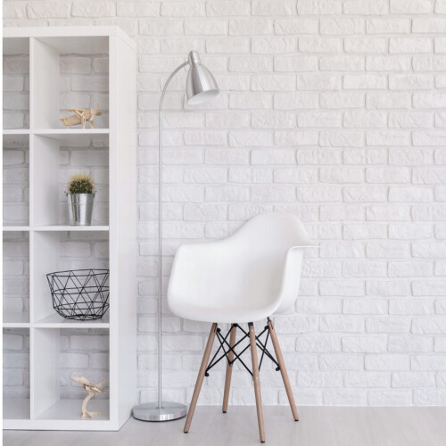 cadeira-eames-eiffel-branca-com-braco-base-madeira-emporio-tiffany_02_CJETCAE058.jpg