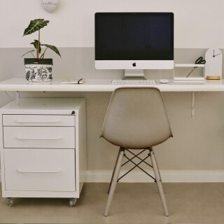 cadeira-eames-eiffel-em-polipropileno-com-base-dsw-injetado-fendi-emporio-tiffany_02_CJETCAE077