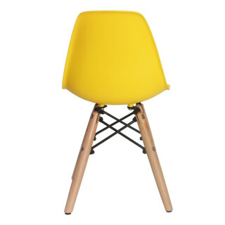 cadeira-eames-eiffel-infantil-amarela-base-madeira-lignum_04_CJL1CAE033