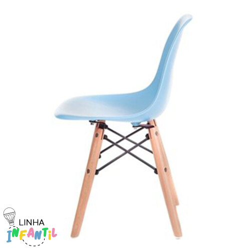 cadeira-eames-eiffel-infantil-azul-base-madeira-emporio-tiffany_03_CJETCAE029.jpg