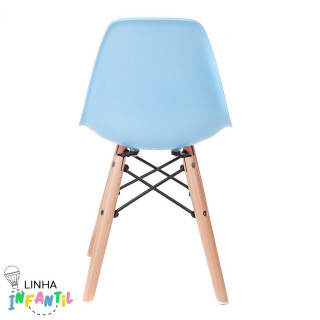 cadeira-eames-eiffel-infantil-azul-base-madeira-emporio-tiffany_05_CJETCAE029