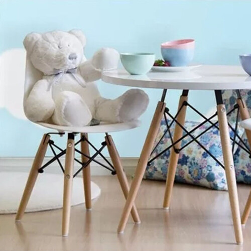 cadeira-eames-eiffel-infantil-branca-base-madeira-lignum_115_06_CJL1CAE034.jpg