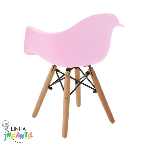 cadeira-eames-eiffel-infantil-rosa-com-braco-base-madeira-rivatti_02_CJRKCAE084.jpg