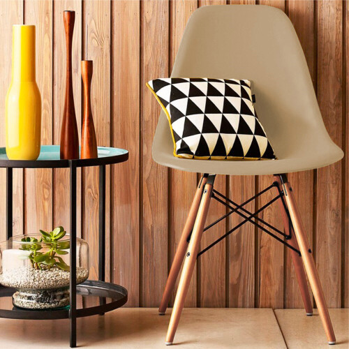 cadeira-eames-eiffel-nude-base-de-madeira-emporio-tiffany_05_CJETCAE073.jpg