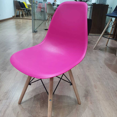 cadeira-eames-eiffel-rosa-chiclete-base-de-madeira-emporio-tiffany_06_CJETCAE074.jpg