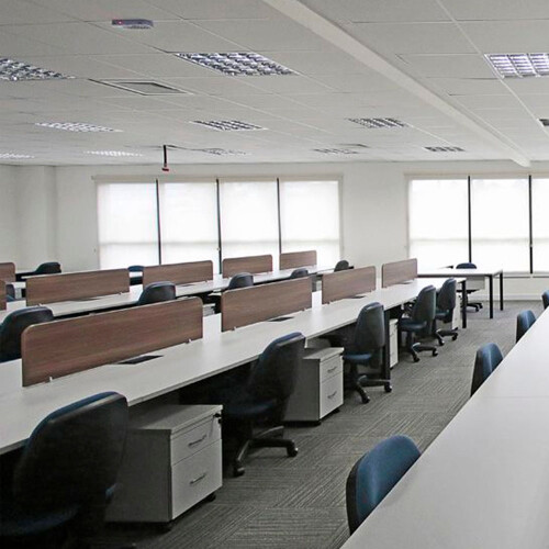 cadeira-job-baixa-com-braco-preta-grupo-fk_02_CJF0CAP013.jpg