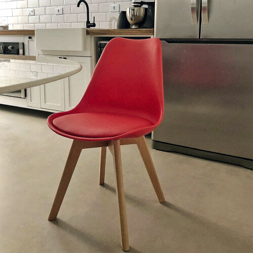 cadeira-saarinen-vermelha-base-wood-emporio-tiffany_05_CJETCAE038.jpg