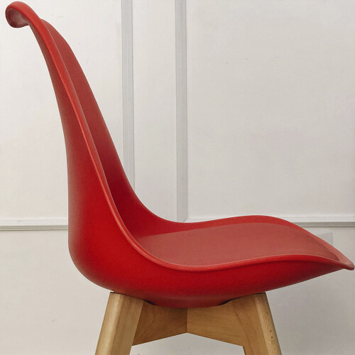 cadeira-saarinen-vermelha-base-wood-emporio-tiffany_06_CJETCAE038.jpg