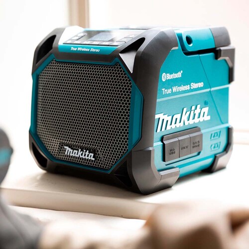 caixa-de-som-portatil-a-bateria-18v-dmr203z-makita_04_FEMZACE351.jpg