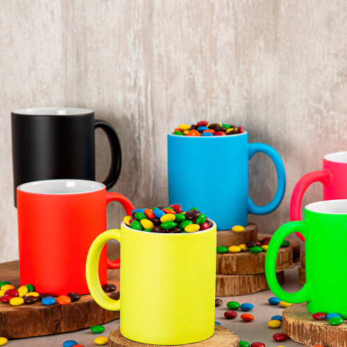 caneca-de-porcelana-luminus-preta-350ml-8449-lyor_01_PUCOCAK007.jpg