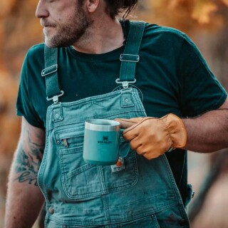 caneca-termica-camp-mug-green-350ml-8114-stanley_02_UTS8GRF034