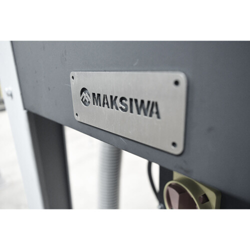 coletor-de-po-cp-2-s-com-2-bocas-e-1-reservatorio-motor-monofasico-black-edition-maksiwa_08_MQMKCPO024.jpg