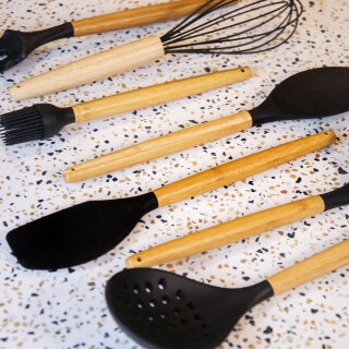 colher-de-bambu-com-silicone-preto-810900227-yoi_01_PUY9TAL003