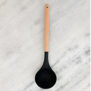 concha-de-bambu-com-silicone-810900225-preto-yoi_01_PUY9DIV043
