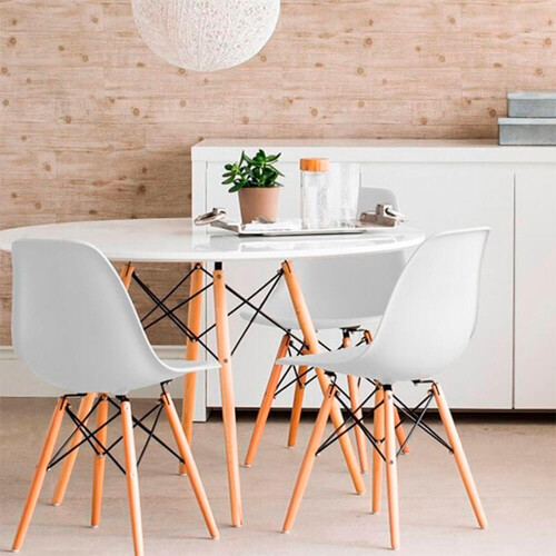 conjunto-com-2-cadeiras-eames-eiffel-branca-base-em-madeira-emporio-tiffany_02_CJETCAE022.jpg