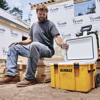 cooler-com-rodas-tstak-dwst17824-dewalt_03_FEDWACE371