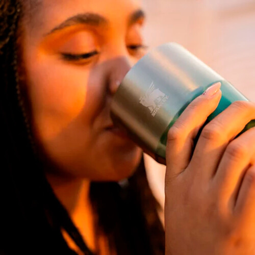 copo-beer-tumbler-happy-hour-hoppy-haze-384ml-stanley_02_UTS8COO031.jpg