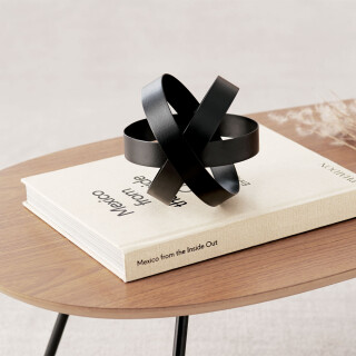escultura-esfera-em-metal-preto-13007-mart_01_PUMEDCA058