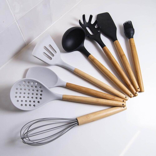 espatula-reta-de-bambu-com-silicone-preto-810900228-yoi_02_PUY9DIV044.jpg