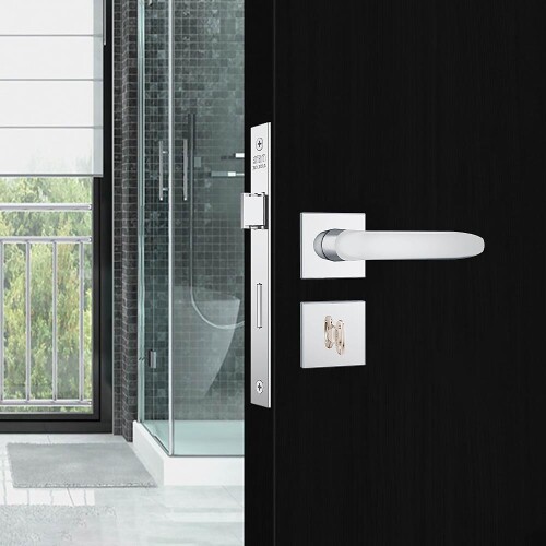 fechadura-para-banheiro-roseta-quadrada-inox-fano-823-11-stam_01_FHSTBAN025.jpg
