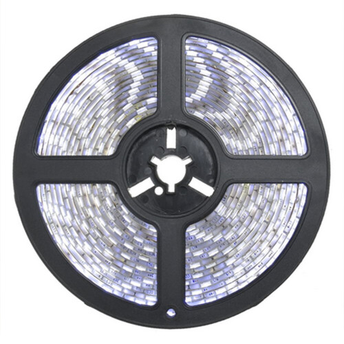 fita-de-led-5mt-3528-branco-frio-12v-ip65-com-fonte-led-line_06_ILLYACE001.jpg