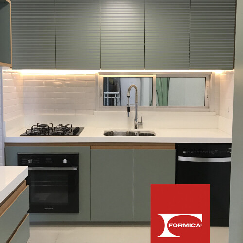 formica-verde-pastel-l158-cotele-0-8mm-3-08-x-1-25m-formiline_01_FOFOCO3002.jpg