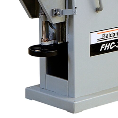 furadeira-horizontal-em-chapa-trifasica-fhc-3-baldan_02_MQBNFUR003.jpg