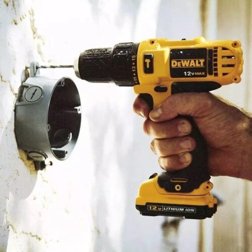 furadeira-parafusadeira-com-impacto-3-8pol-dcd716d2-dewalt_01_FEDWFUR139.jpg