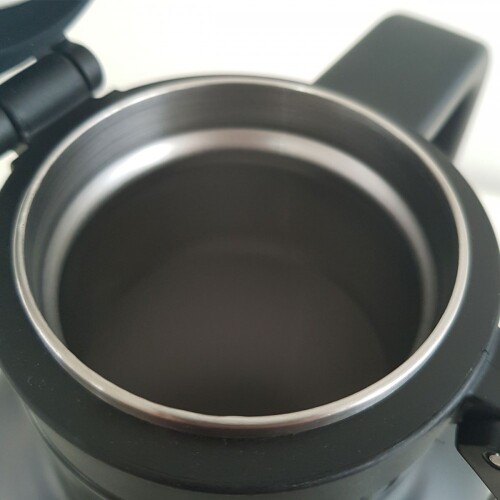 garrafa-growler-termico-classic-matte-black-8035-1-9lt-stanley_03_UTS8GRO001.jpg