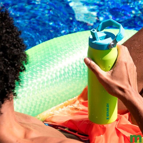 garrafa-termica-aerolight-flip-straw-heat-wave-bright-lime-710ml-stanley_03_UTS8GRF089.jpg