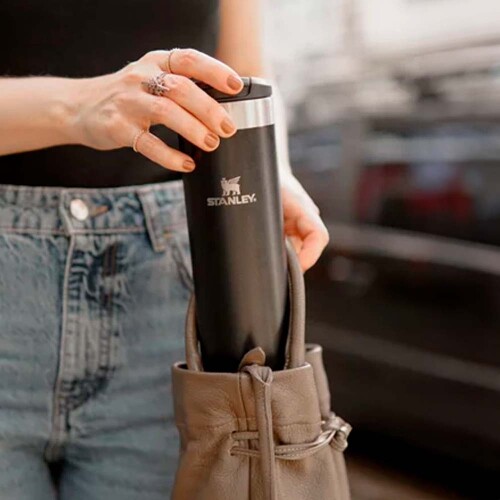 garrafa-termica-aerolight-transit-591ml-black-glimmer-stanley_01_UTS8GRF065.jpg