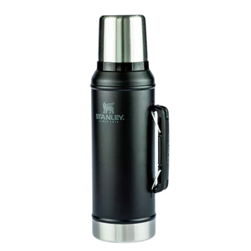 garrafa-termica-classic-black-com-rolha-1l-stanley_03_UTS8GRF007.jpg