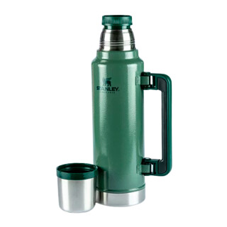 garrafa-termica-classic-com-rolha-1-4l-green-8012-stanley_03_UTS8GRF010