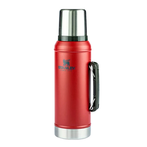 garrafa-termica-classic-matte-red-com-rolha-950ml-stanley_04_UTS8GRF009.jpg