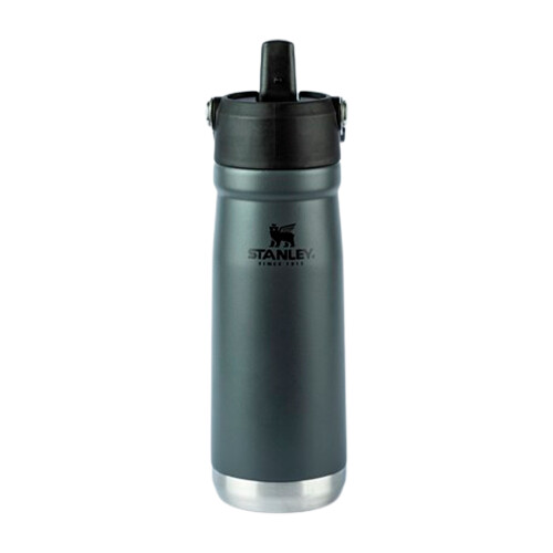 garrafa-termica-flip-straw-650ml-charcoal-stanley_02_UTS8GRF019.jpg