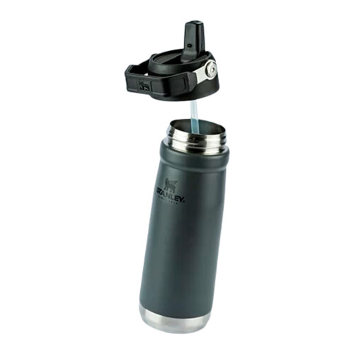 garrafa-termica-flip-straw-650ml-charcoal-stanley_06_UTS8GRF019.jpg