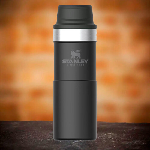 garrafa-termica-mug-classic-matte-black-354ml-8109-stanley_02_UTS8GRF030.jpg