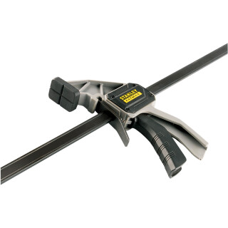 grampo-de-aperto-rapido-grande-24-pol-fmht83236-840-stanley_02_FTSYGRA006