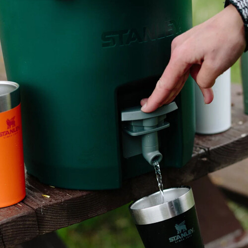 jug-termico-7-5l-green-stanley_02_UTS8GRO005.jpg