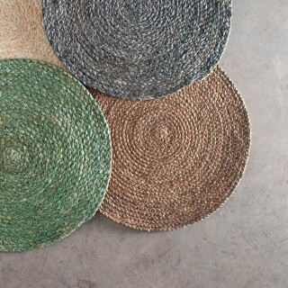 lugar-americano-redondo-castanho-rustico-em-fibra-natural-38cm-812100102-yoi_02_PUY9ACE014