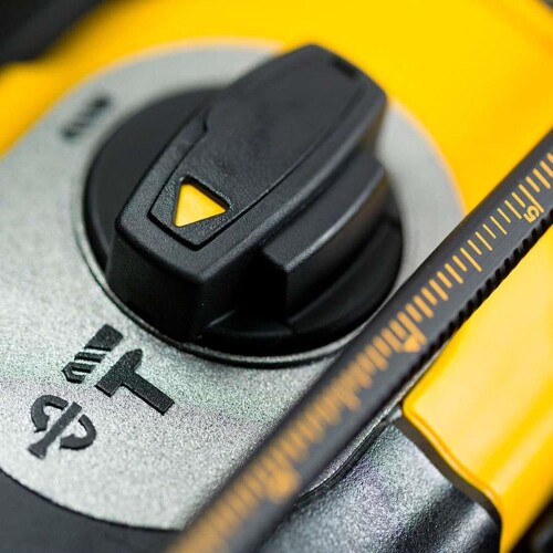 martelete-eletropneumatico-1-pol-26mm-800w-220v-2-6kg-d25213k-dewalt_01_FEDWMTE011.jpg