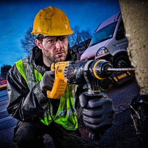 martelete-eletropneumatico-1-pol-800w-220v-d25260k-b2-dewalt_01_FEDWMTE031.jpg