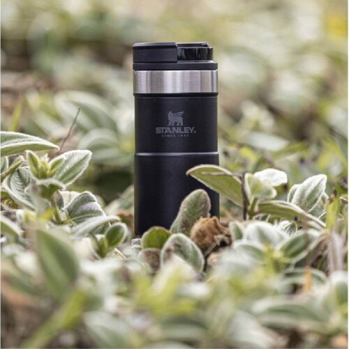 mug-termico-neverleak-stanley-black-250ml_02_UTS8GRF042.jpg