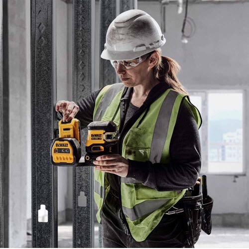 nivel-laser-combinado-12v-20v-max-dcle34220gb-dewalt_02_FEDWLAS015.jpg