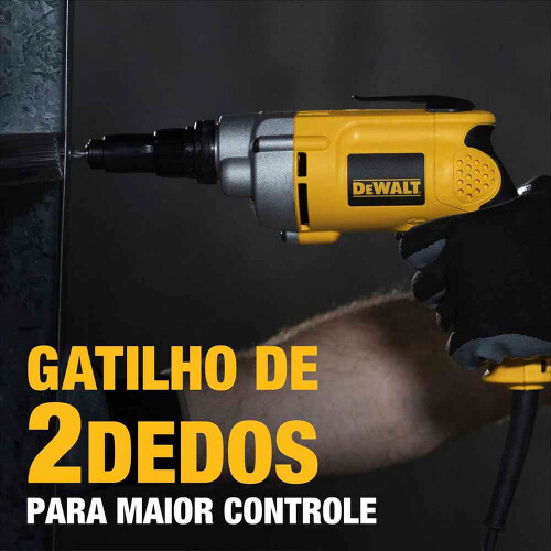 parafusadeira-com-torque-variavel-1-4-pol-540w-220v-dw268-b2-dewalt_01_FEDWFUR016.jpg