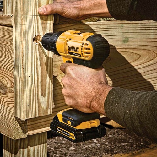 parafusadeira-furadeira-1-2-pol-com-2-baterias-20v-bivolt-dcd771c2-br-dewalt_01_FEDWFUR138.jpg