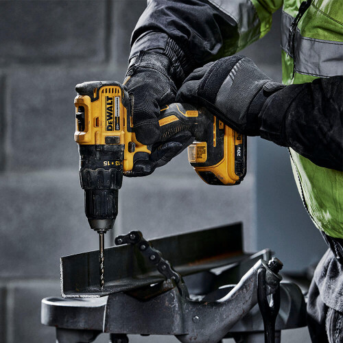 parafusadeira-furadeira-brushless-20v-com-2-baterias-dcd7771d2-dewalt_01_FEDWFUR174.jpg