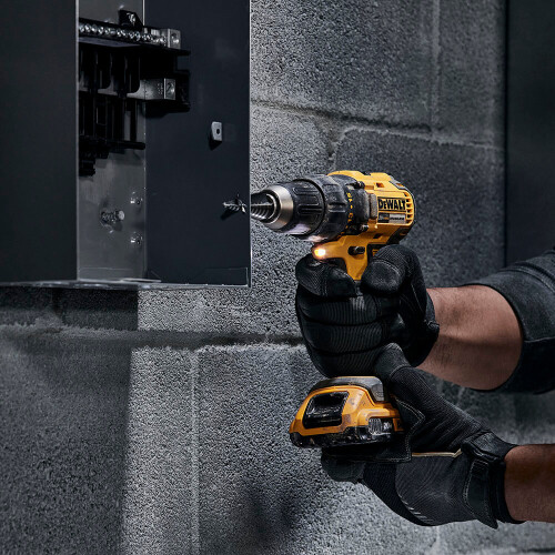 parafusadeira-furadeira-brushless-20v-com-2-baterias-dcd7771d2-dewalt_03_FEDWFUR174.jpg