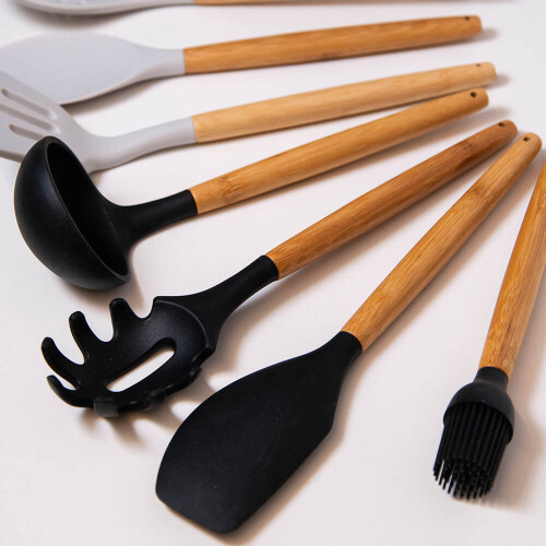 pincel-bambu-com-silicone-preto-810900230-yoi_01_PUY9DIV095.jpg